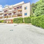 Appartement Les Mandariniers-2 By Interhome Le Lavandou