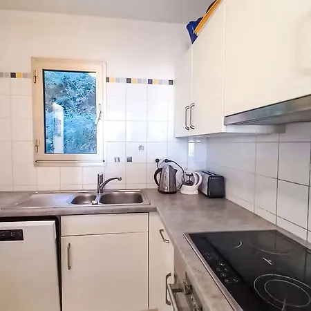 Les Mandariniers-2 By Interhome Appartamento Le Lavandou